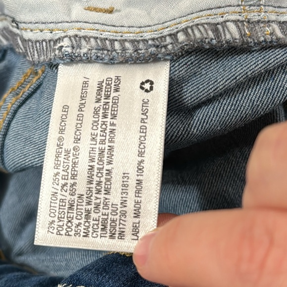 Universal Thread  Mediun Wash High Rise Skinny Denim  Jeans Size 32 - Picture 11 of 11